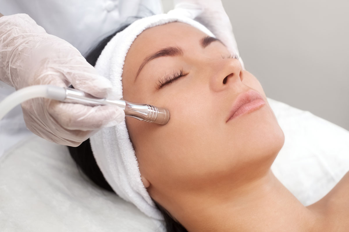 Mikrodermabrasion_Dr_Anders Mikrodermabrasion Behandlung